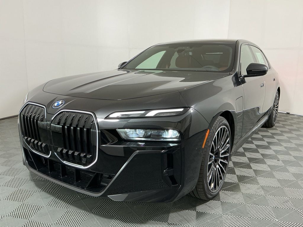 New 2026 BMW 750e xDrive Sedan