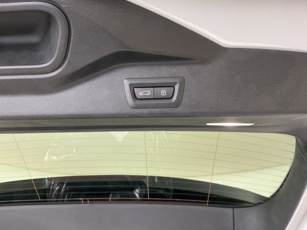2026 BMW X5 50e - Photo 8