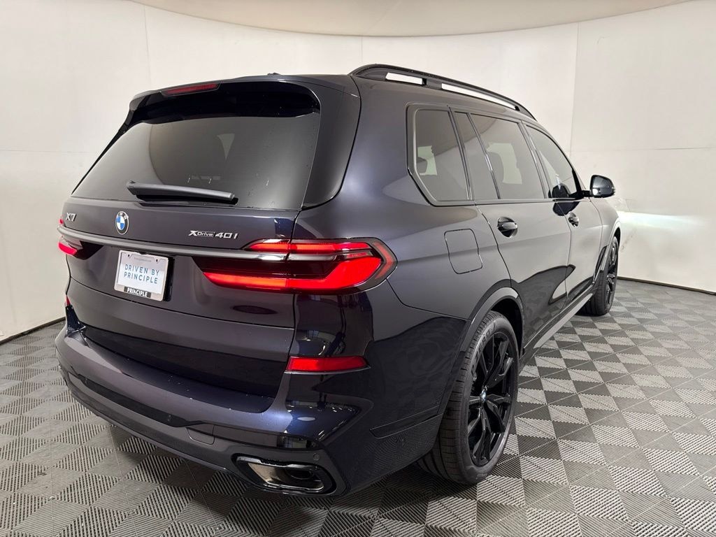 New 2027 BMW X7 xDrive40i SUV