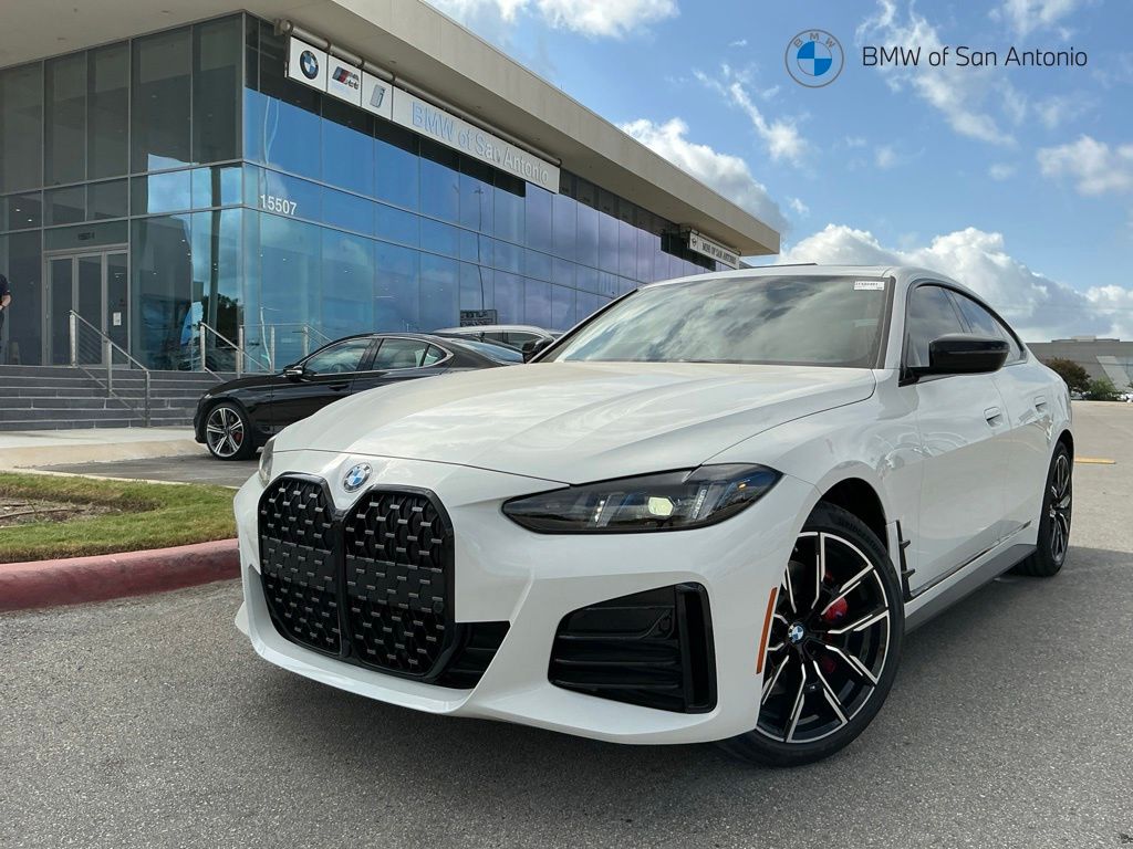 New 2026 BMW 430i