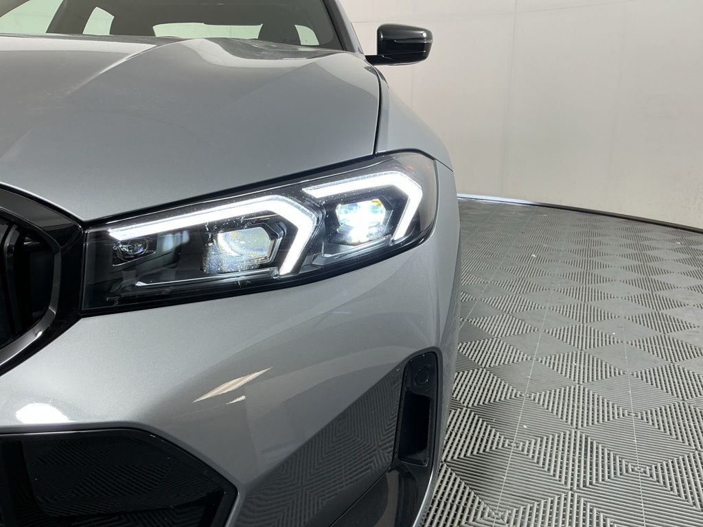 New 2026 BMW 330i Sedan