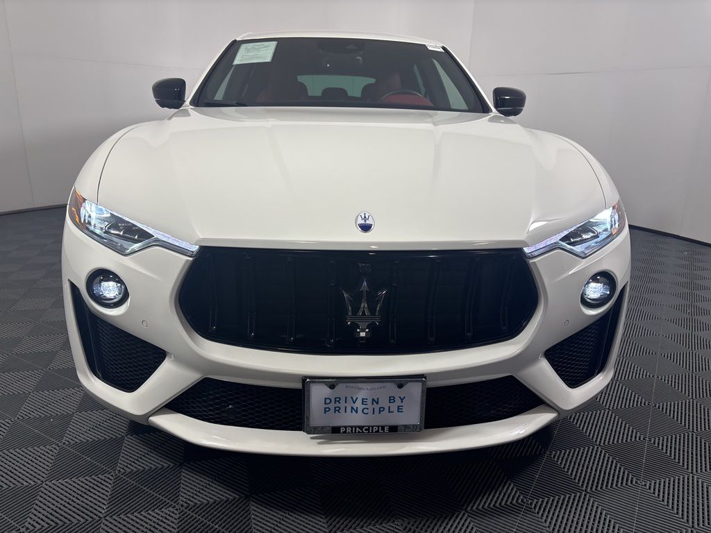 2023 Maserati Levante Modena S photo 3