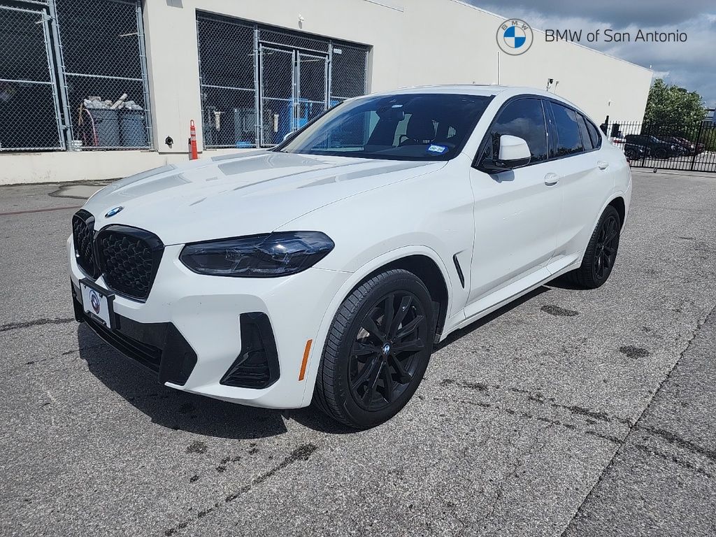 2025 BMW X4 xDrive30i's photo