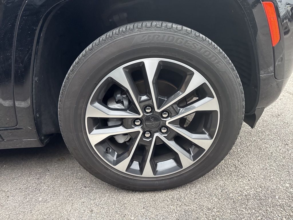 Used 2022 Jeep Grand Cherokee Overland SUV