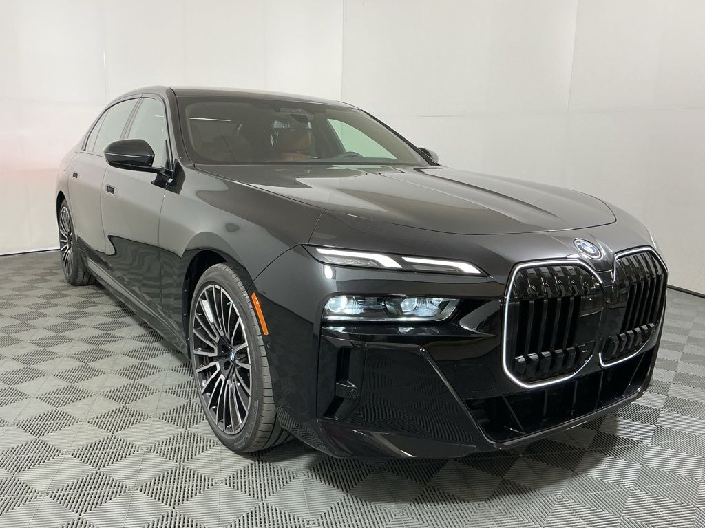 New 2026 BMW 750e xDrive Sedan