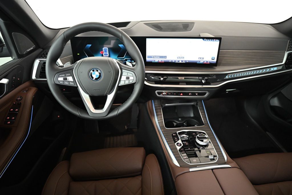 2026 BMW X5 50e - Photo 15