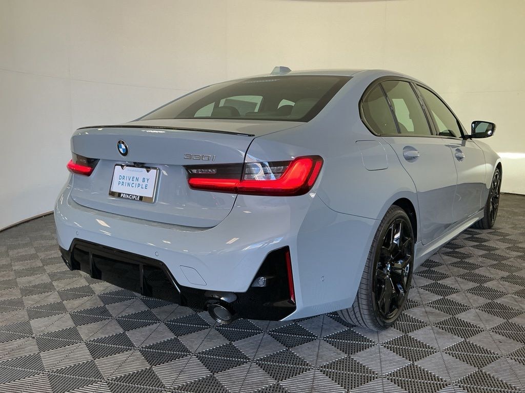 New 2026 BMW 330i Sedan