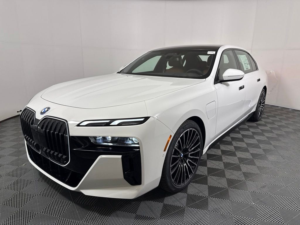 New 2026 BMW 750e xDrive Sedan