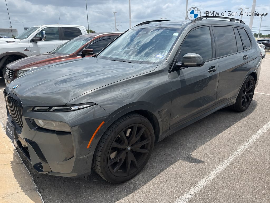 2026 BMW X7 xDrive40i's photo