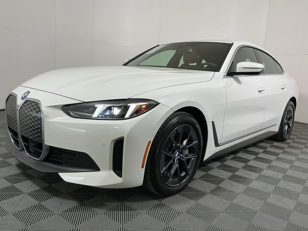 Used 2025 BMW i4 40 with VIN WBY23HD02SFU41099 for sale in San Antonio, TX