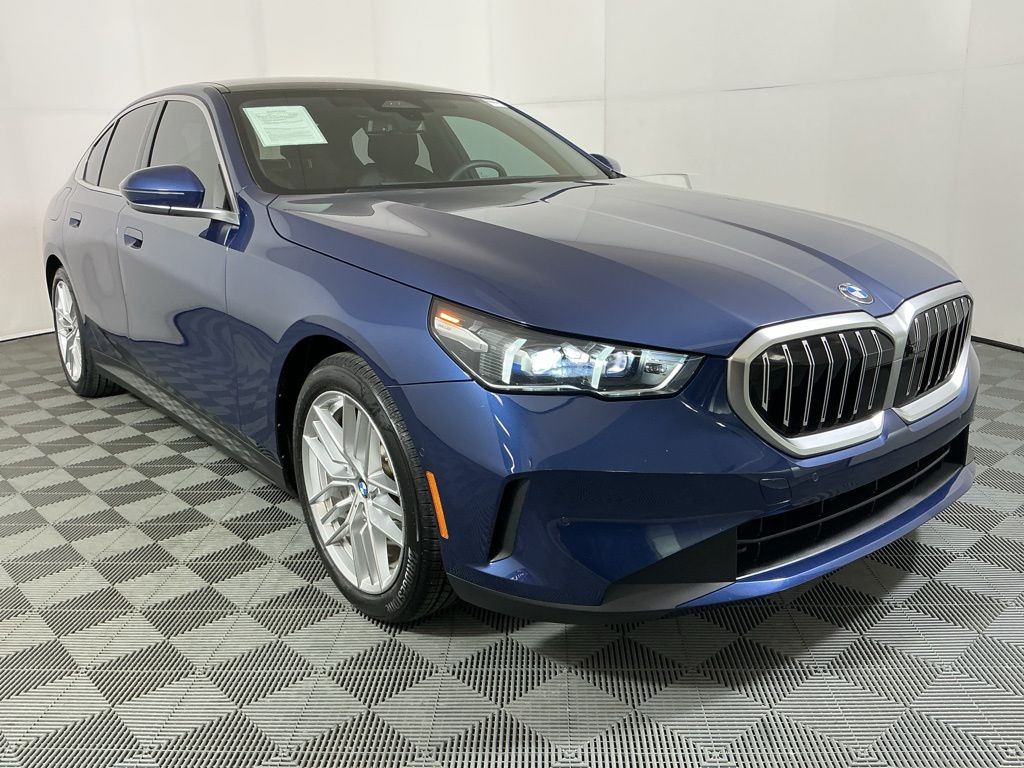 2024 BMW 5 Series 530i