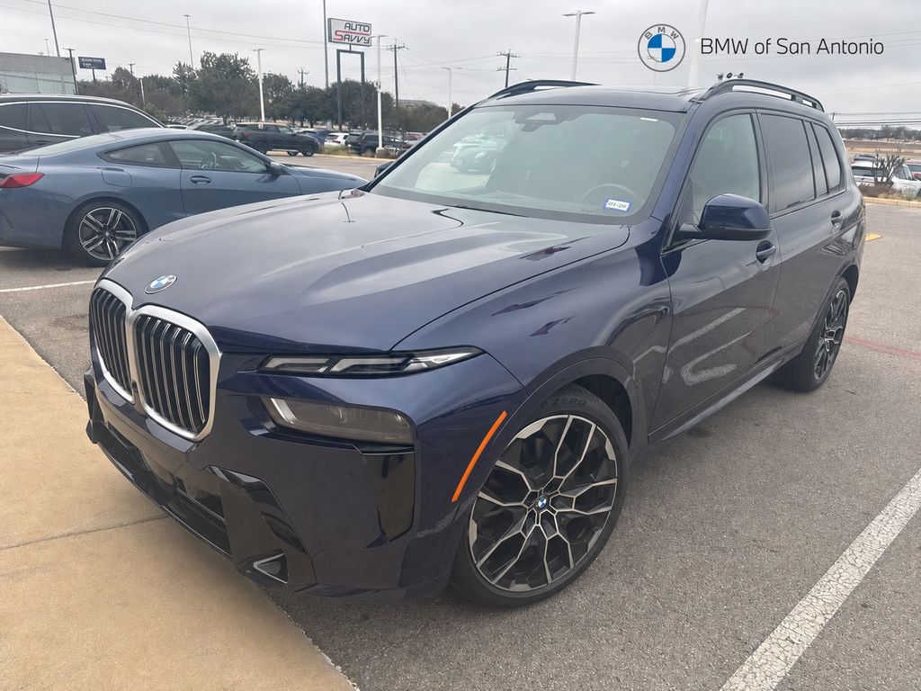 2024 BMW X7 xDrive40i's photo