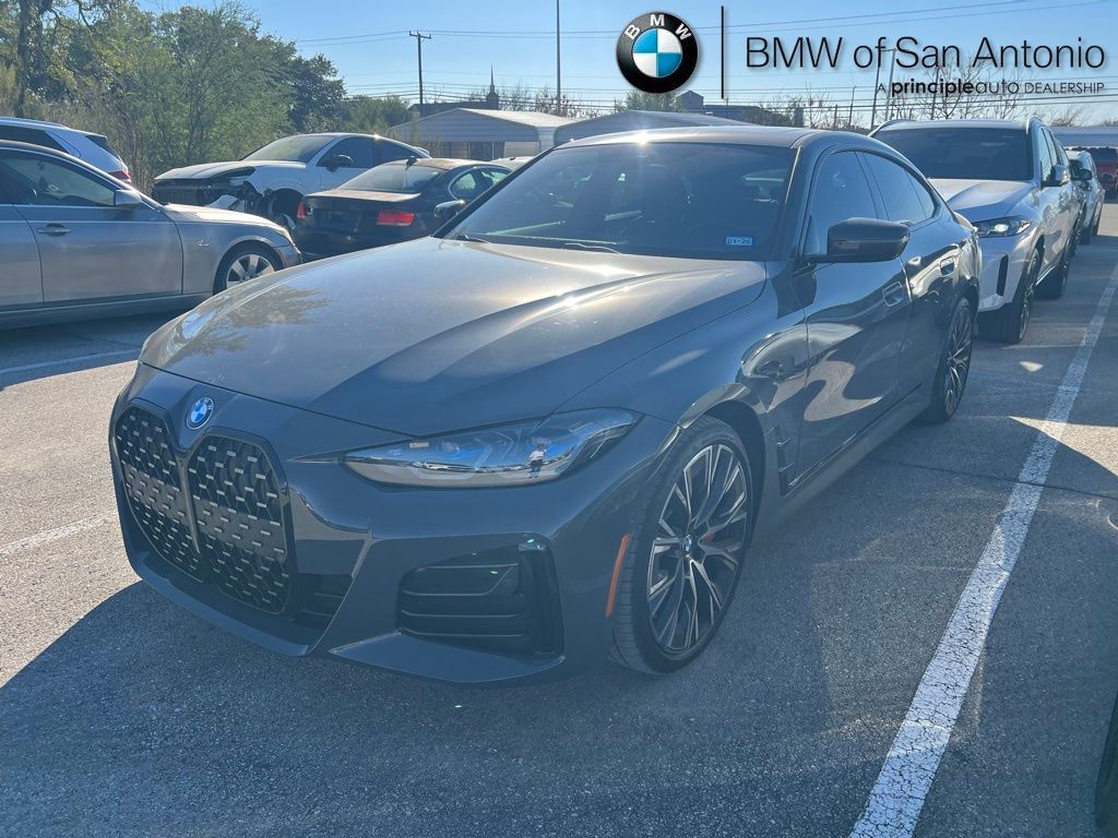 2024 BMW 4 Series 430i's photo