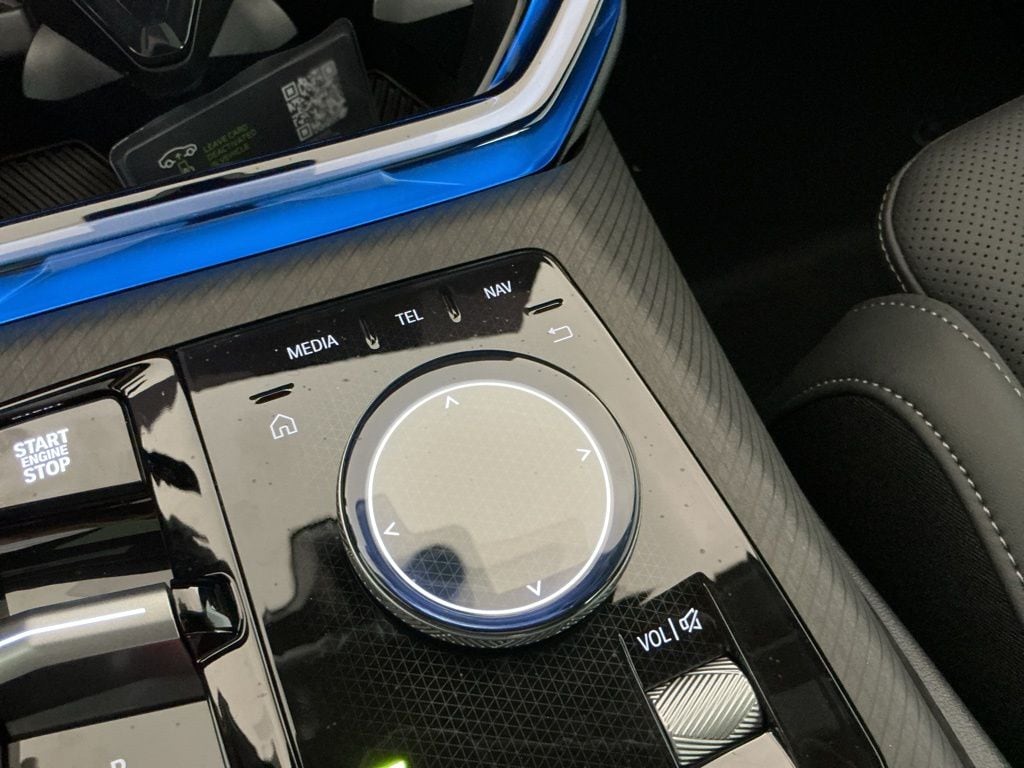 2026 BMW X3 30 - Photo 14