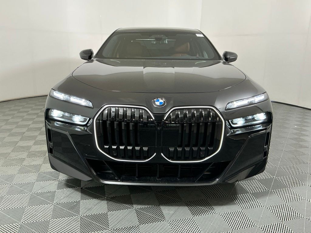 New 2026 BMW 760i xDrive Sedan