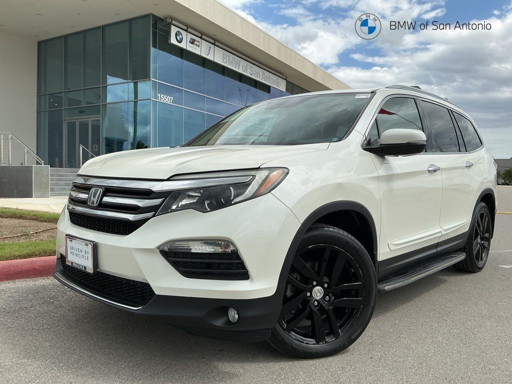 2017 Honda Pilot 4WD Elite's photo