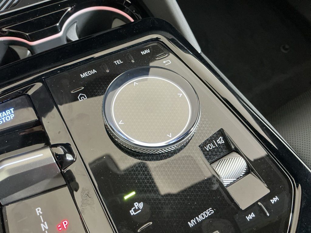 2026 BMW i5 40 - Photo 14