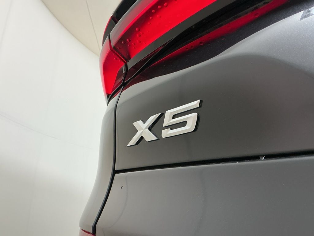 2026 BMW X5 50e - Photo 32