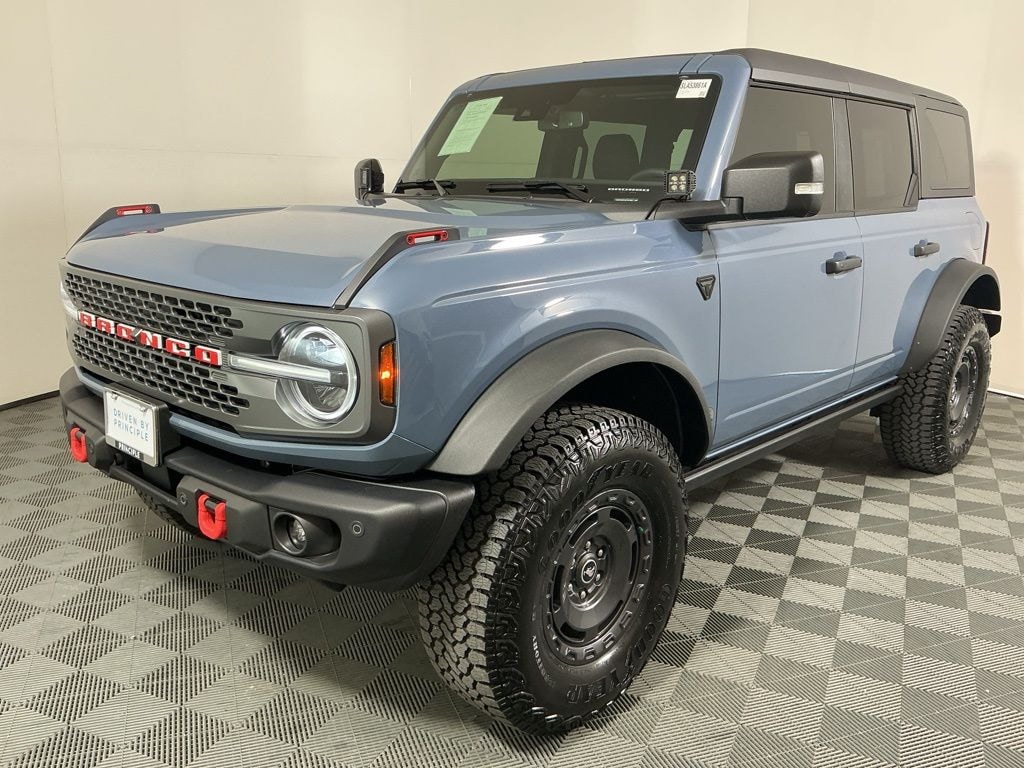 Used 2025 Ford Bronco Badlands SUV