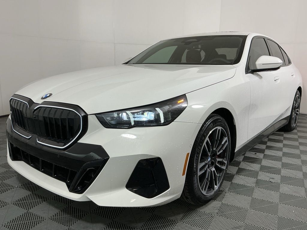 New 2026 BMW 530i xDrive Sedan