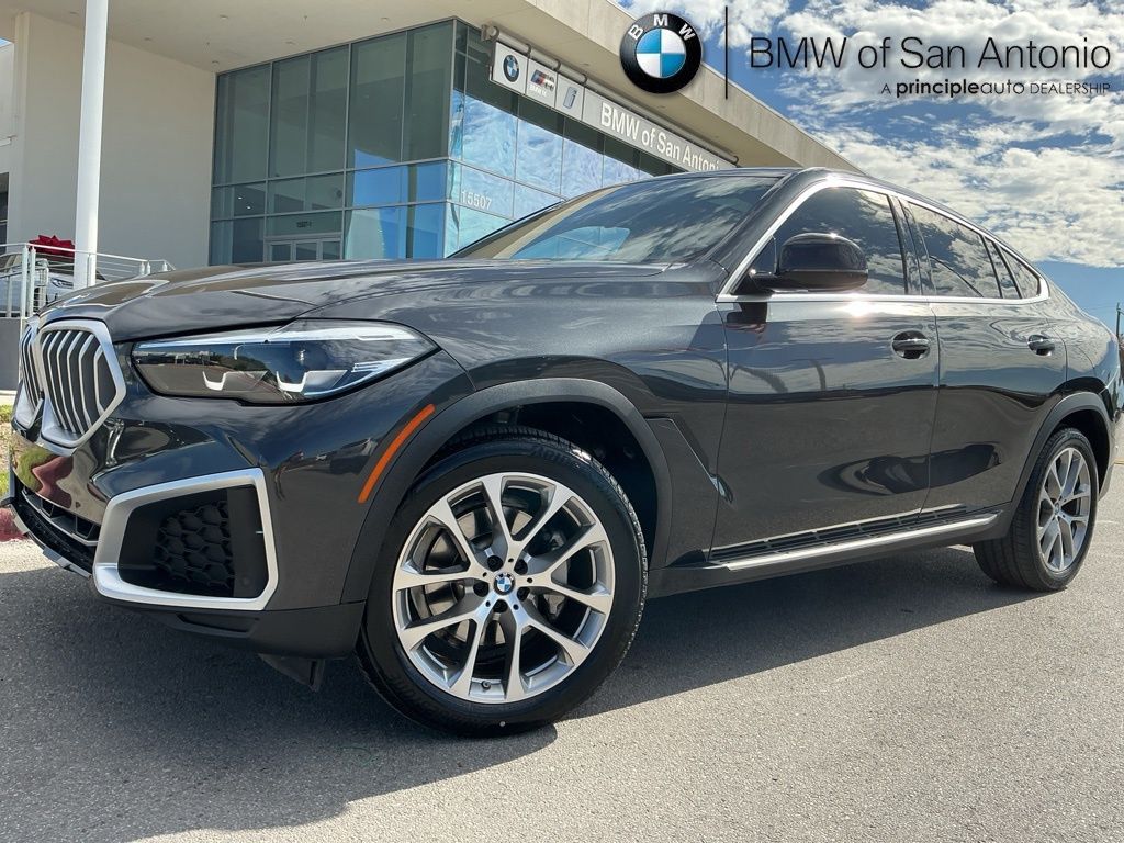 2023 BMW X6 40i's photo