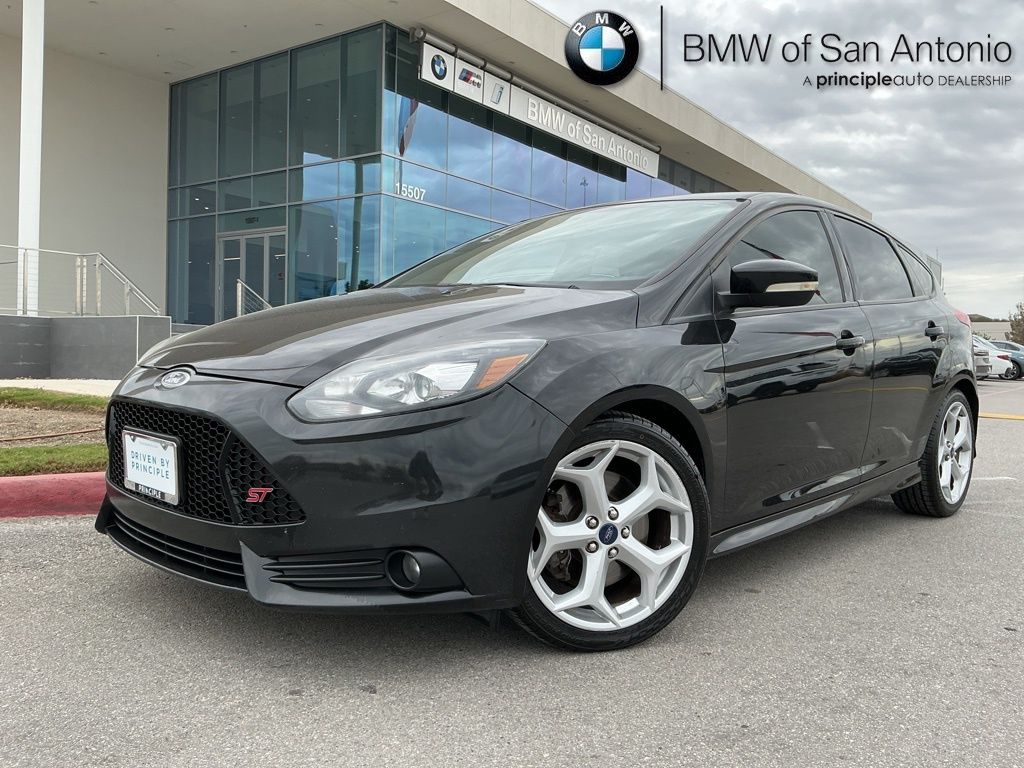 2013 Ford Focus ST's photo