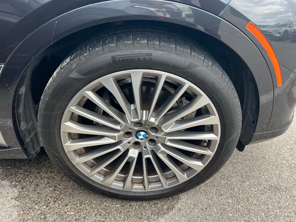 2021 Bmw X7 xDrive40i photo 3