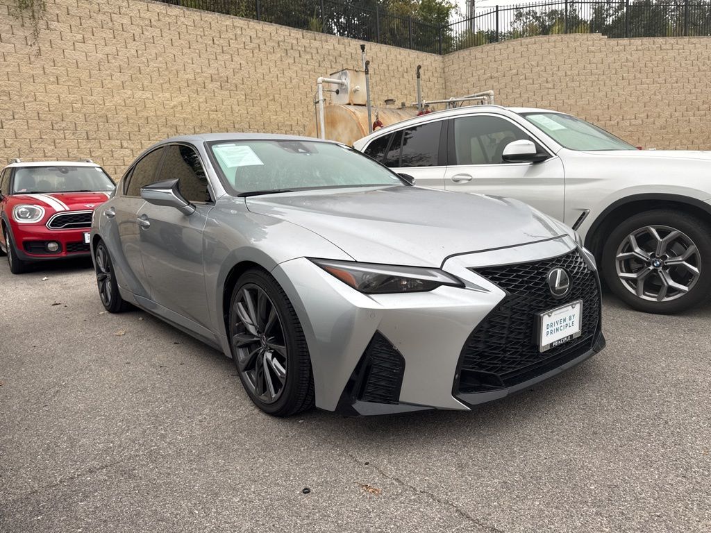 2021 Lexus IS 350 F SPORT photo 2