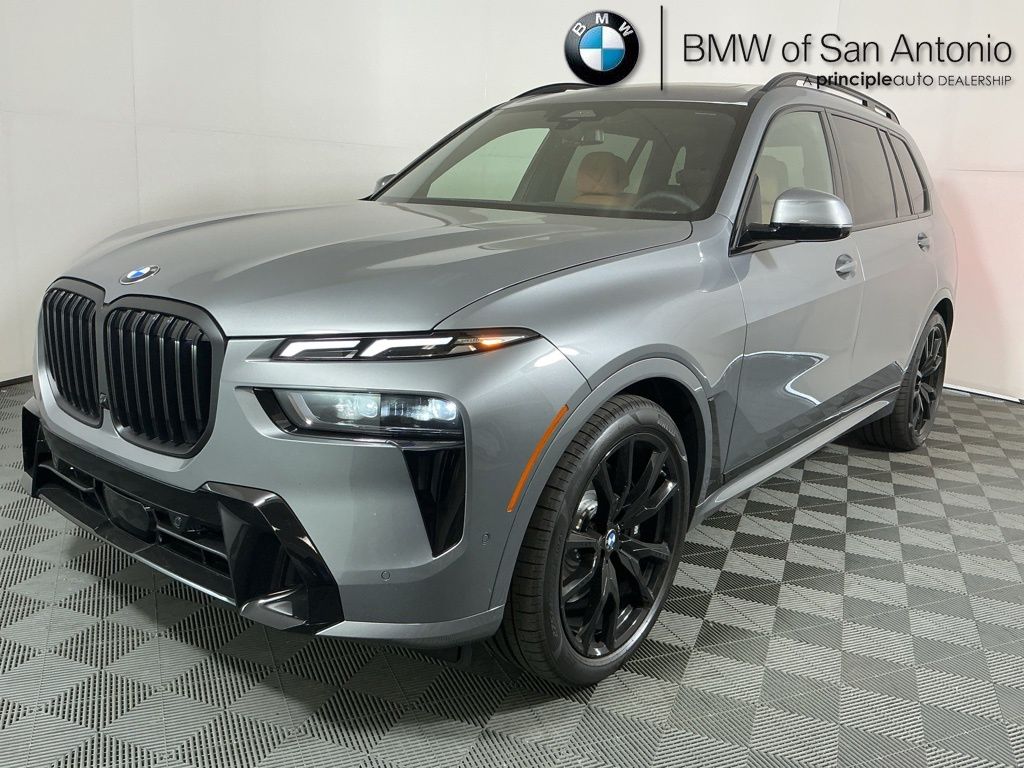 2026 BMW X7 40i's photo