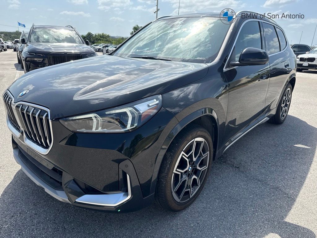 2025 BMW X1 xDrive28i's photo