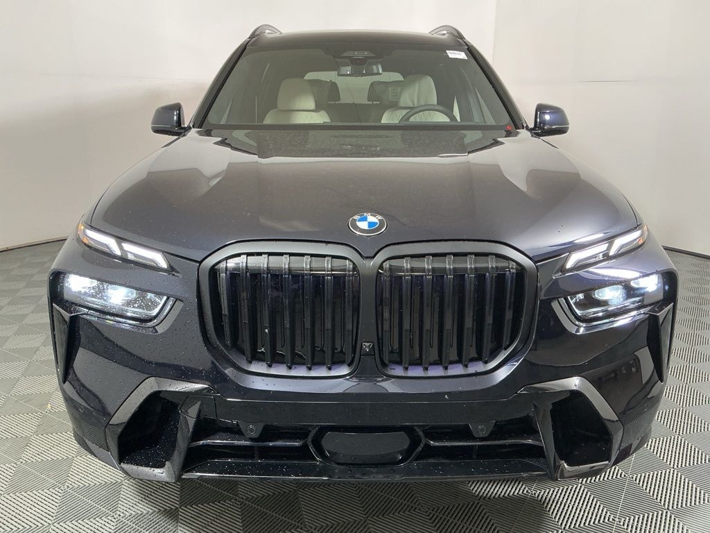 New 2026 BMW X7 xDrive40i SUV
