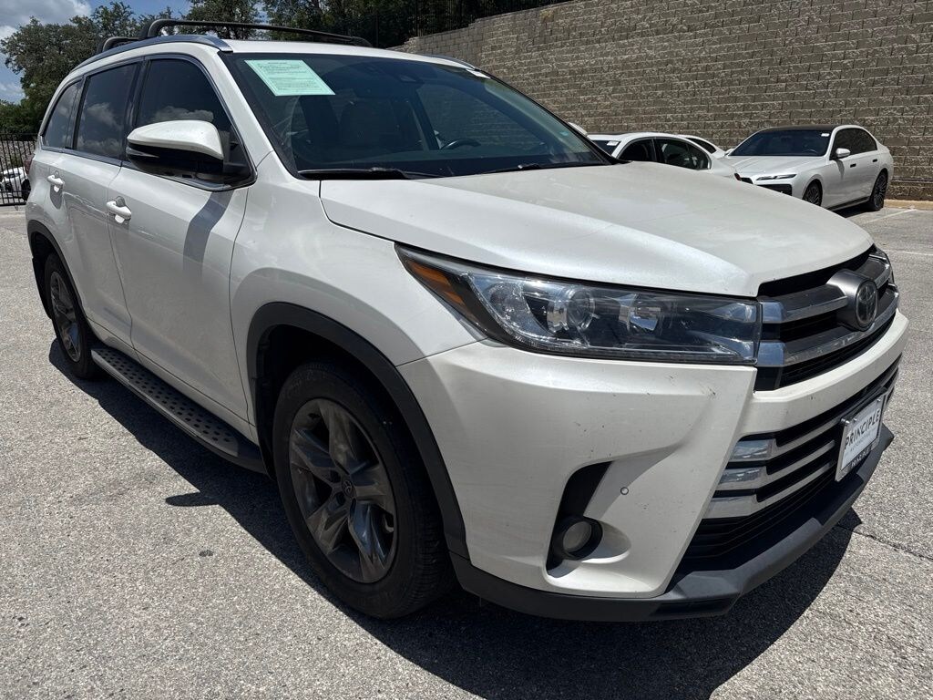 Used 2017 Toyota Highlander Limited V6 SUV