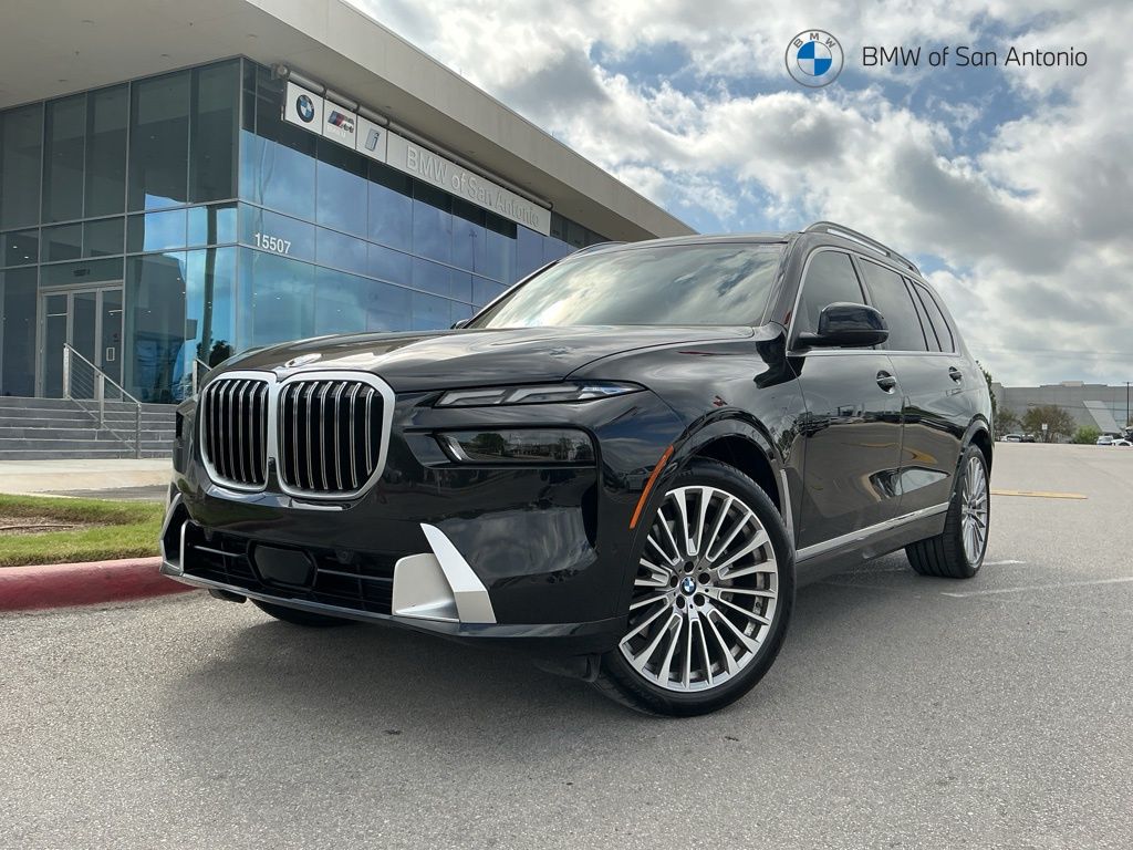 2025 BMW X7 xDrive40i's photo