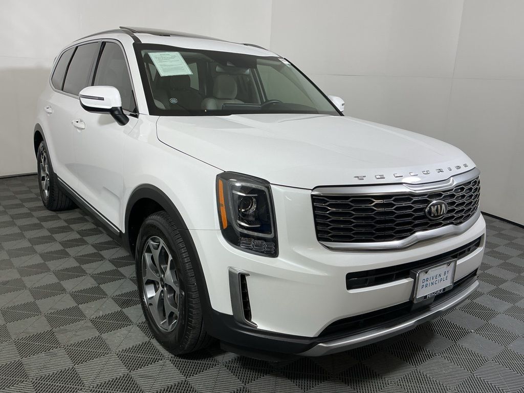 2020 Kia Telluride EX photo 3