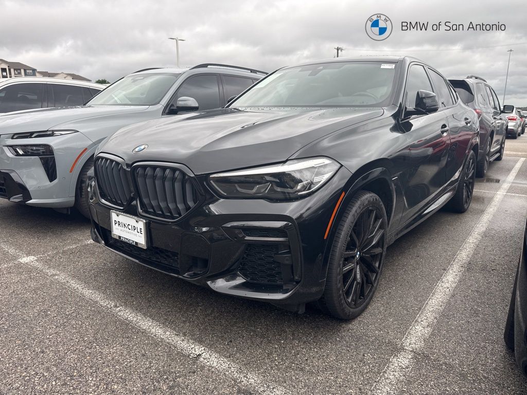 2022 BMW X6 xDrive40i's photo