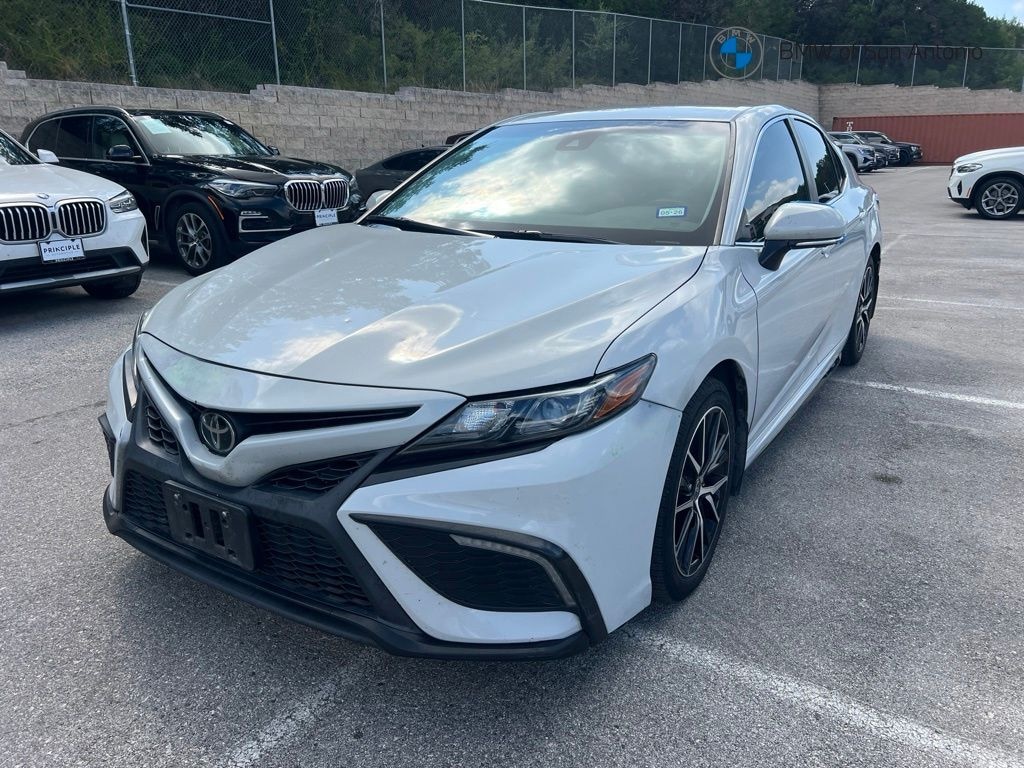 Used 2023 Toyota Camry SE Sedan