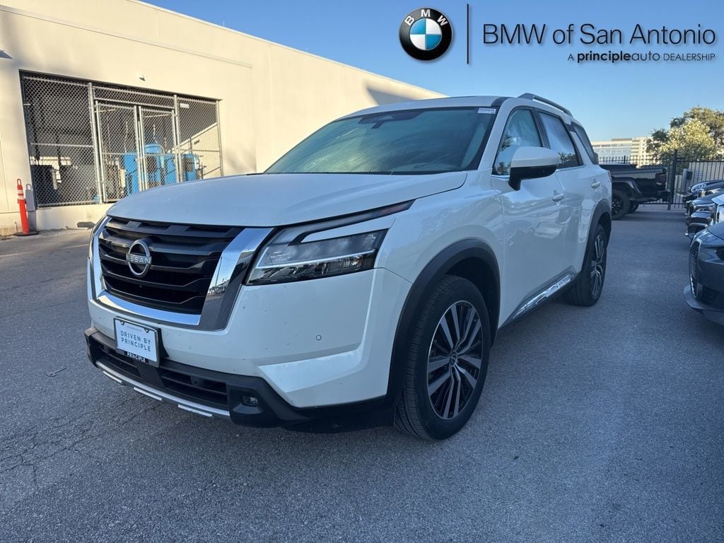 Used 2023 Nissan Pathfinder Platinum SUV