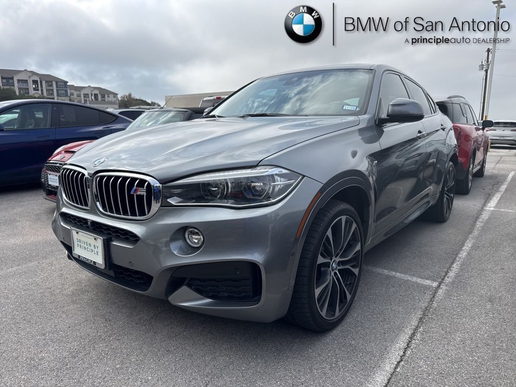 2018 BMW X6 xDrive50i's photo