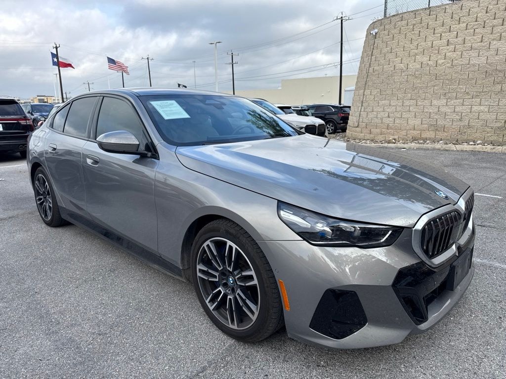 Certified 2025 BMW 550e xDrive Sedan