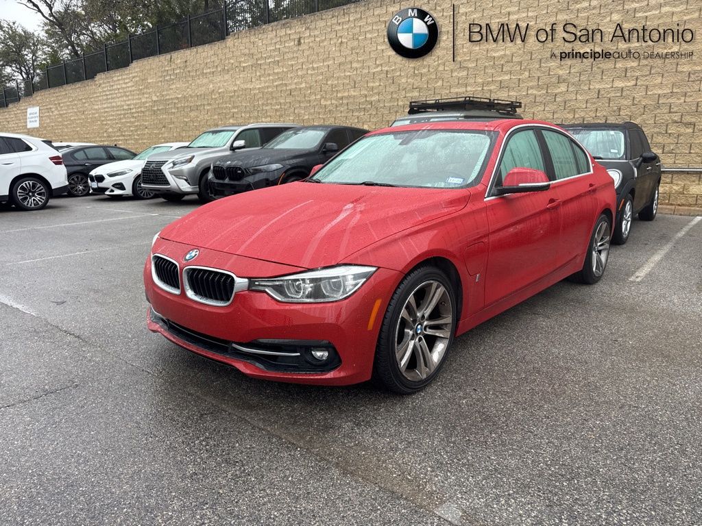 2018 BMW 3 Series 330e's photo