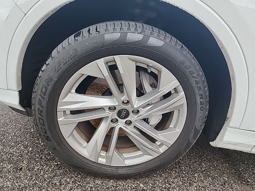 Used 2023 Audi Q7 45 Premium SUV