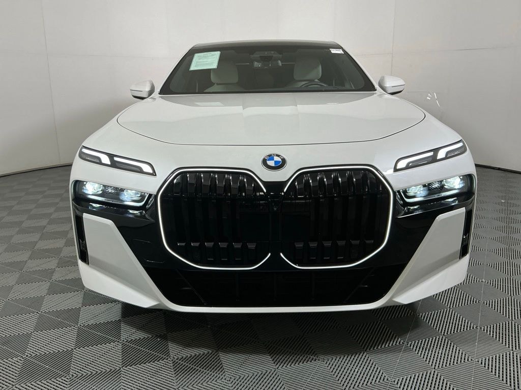 Certified 2025 BMW 760i xDrive Sedan