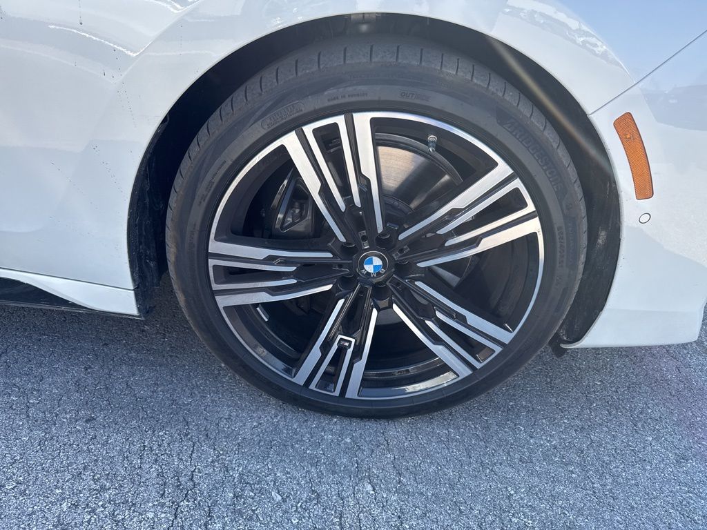 2024 Bmw 740i photo 3