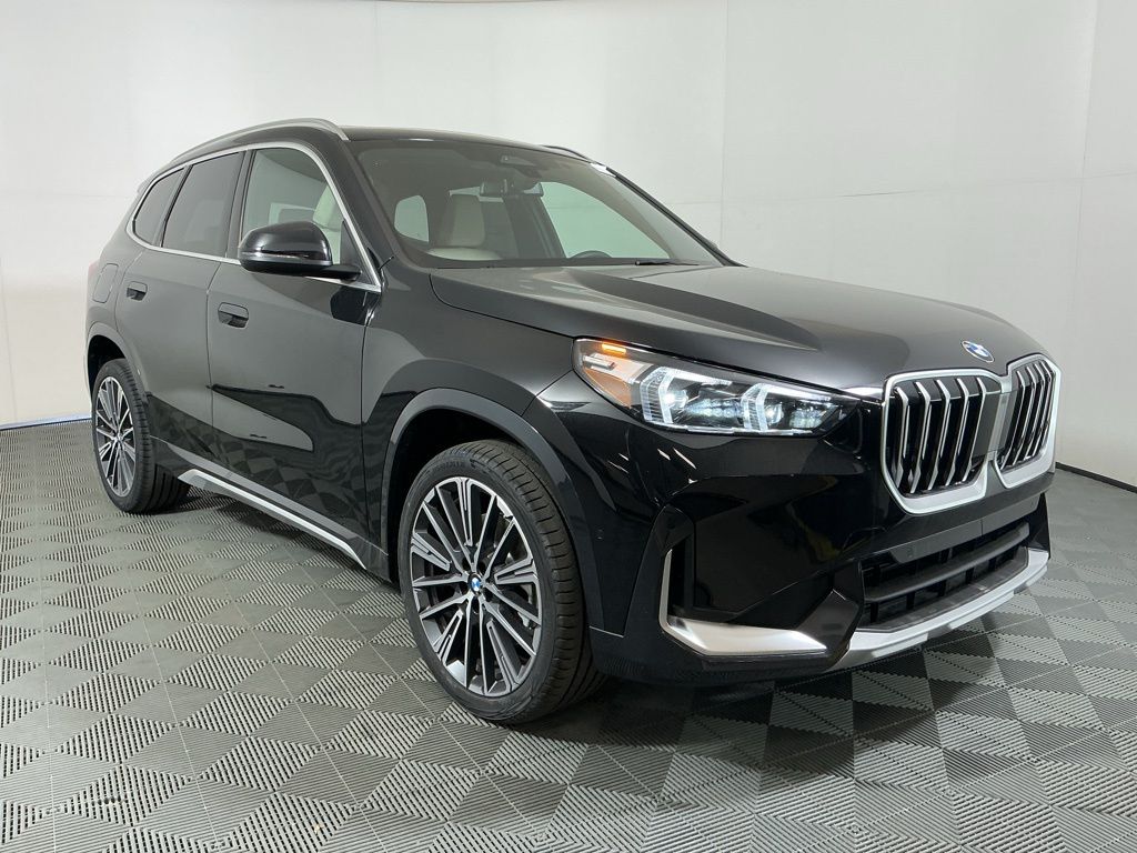 2025 Bmw X1 XDrive28i photo 3