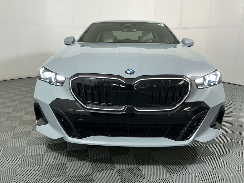 New 2026 BMW 530i Sedan