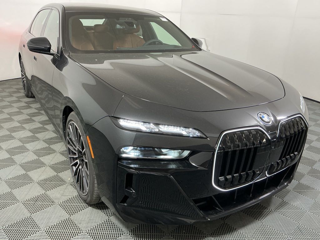 New 2026 BMW 750e xDrive Sedan