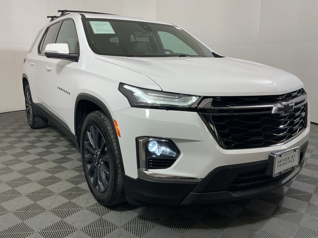 Used 2023 Chevrolet Traverse RS SUV