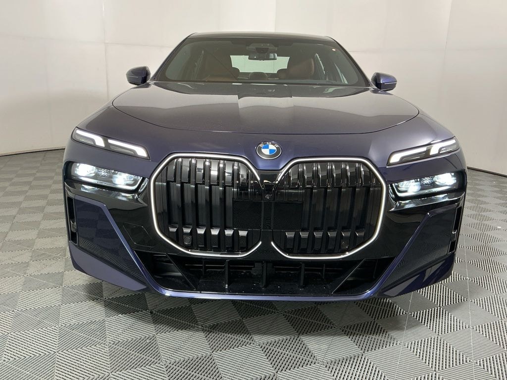 New 2026 BMW 740i xDrive Sedan