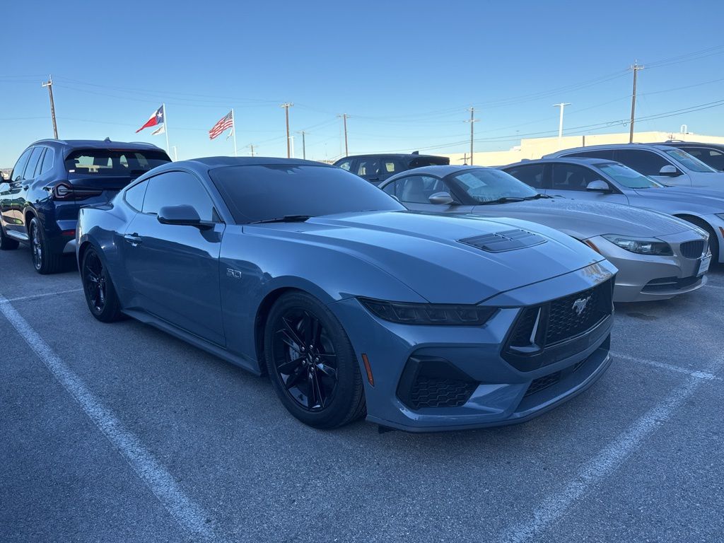 2025 Ford Mustang GT photo 2