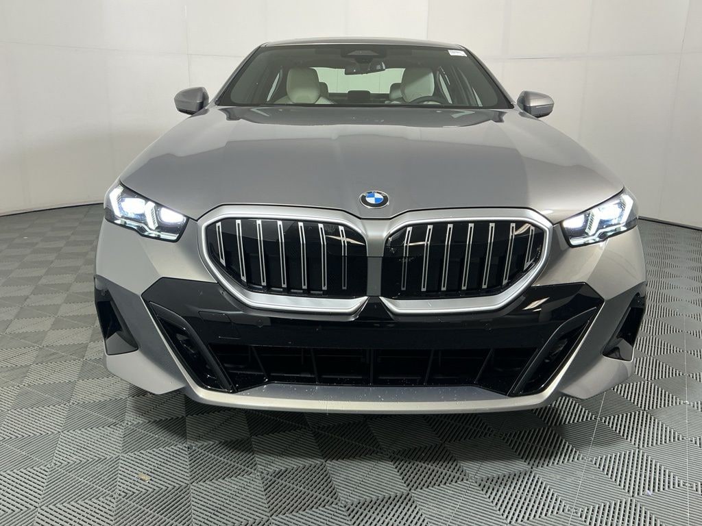 New 2026 BMW 530i Sedan